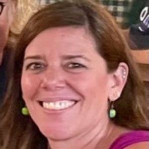 Meet your Posher, Leslie